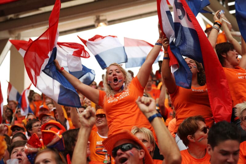 Netherlands football fans ready to cheer in fifa world cup